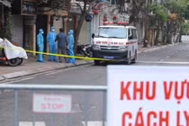 Chở khách đến phố Trúc Bạch, một tài xế Grab bị ho sốt, đau tức ngực