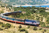 Tăng nhiều tàu khách trên tuyến Bắc - Nam