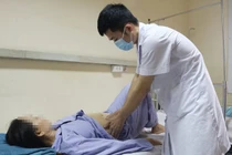 Đau lưng hông do ung thư tế bào biểu mô thận