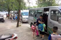 Đề nghị Bộ Giao thông vận tải qui định tiêu chuẩn xe ô tô đưa đón học sinh