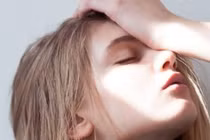 Đau đầu do phình động mạch não