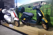 Xe máy Vespa Racing Sixties ra mắt, giá từ 94,9 triệu đồng