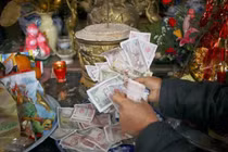 Không thể hết nạn đổi tiền lẻ