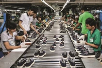 Xuất khẩu giày da sáng cửa đạt mốc 20 tỷ USD