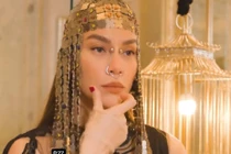 Hồ Ngọc Hà tạo hình Nữ hoàng Ai Cập thu hút cộng đồng mạng