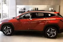 Cận cảnh Hyundai Tucson “bằng xương bằng thịt” tại đại lý: Nhìn ngoài đời thật ấn tượng không thua ảnh hãng!