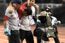 Đã có kết luận về chấn thương của sao Indonesia phải ngồi xe lăn: Nhẹ đến bất ngờ, ai còn nói Văn Hậu hủy hoại sự nghiệp đối phương nữa?