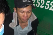 Đối tượng vận chuyển 10 kg ma túy đá bị bắt giữ.