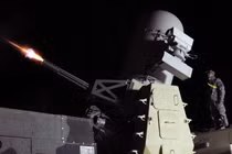 Quân kháng chiến Iraq phóng rockets vào đại sứ quán Mỹ ở Baghdad