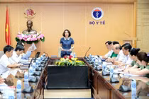 PGS.TS Nguyễn Thị Liên Hương, thứ trưởng Bộ Y tế, phát biểu tại hội nghị