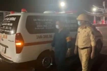 Giả làm bệnh nhân, thuê xe cứu thương để trốn khai báo y tế