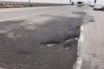  Sửa mặt cầu Thăng Long không cần công nghệ mới