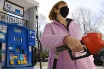 thế giới giảm thuế xăng dầu