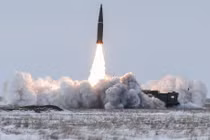 Video ""Hỏa thần" Iskander Nga diễn tập chiến đấu