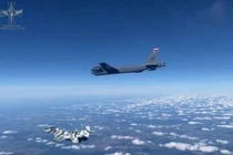  Ukraine mở cửa không phận, Mỹ đưa B-52 đến sát Crimea đe dọa chiến tranh hạt nhân với Nga
