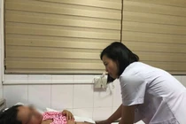 Mổ trong buồng ối chữa bệnh cho thai nhi 