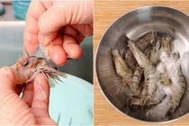 Tôm bở, có mùi khó chịu   