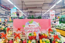 Bên cạnh mỹ phẩm, khách hàng có thể lựa chọn quà tặng các sản phẩm trái cây cao cấp được đóng giỏ tinh tế làm quà tặng 8/3.