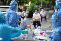 Covid-19 tại Hà Nội: Xét nghiệm gần 4.000 người liên quan BV Việt Đức