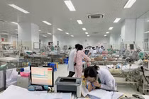 Bé trai 4 tuổi tử vong vì ngã vào xô nước