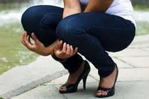 Hỏng khớp gối vì ngồi xổm