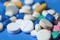 Suy gan nặng vì 3 ngày uống 16 viên hạ sốt