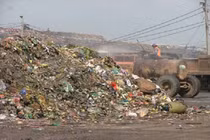 Thùng rác xử lý rác sơ bộ