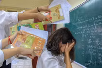  Áp lực “con nhà người ta” từ những bảng điểm khoe trên mạng