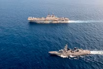 Chiến hạm Mỹ, Nhật Bản diễn tập chung trên biển Hoa Đông