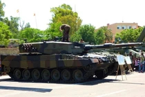 Leopard 2A4 của quân đội Tây Ban Nha. Ảnh Wikimedia