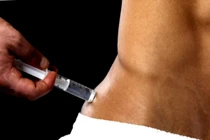 Hết tinh trùng do lạm dụng tiêm testosteron