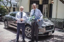 Sứ quán Anh tại Việt Nam tậu xe điện Jaguar I-Pace