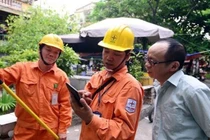 Tiền điện: Vì sao tăng gấp 5 lần nhưng chỉ giảm 'đồng giá' 68.000 đồng?