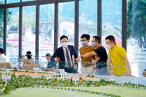 Theo các chuyên gia, thị trường bất động sản cuối năm có thể sôi động nhưng khó gọi là bùng nổ giao dịch.