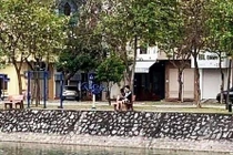 Hôn nhau ở công viên giữa đại dịch, đôi trẻ Hải Dương bị phạt 4 triệu đồng