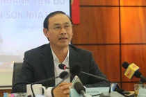 Thứ trưởng GTVT: "Sẽ khiển trách hãng bay để hủy chuyến hàng loạt"