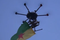 Video Dân quân người Kurd sử dụng UAV ném bom quân đội Thổ Nhĩ Kỳ