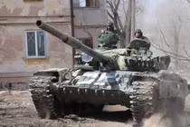 Xe tăng Nga trên chiến trường Ukraine. Ảnh minh họa