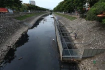 “Cứu” sông Tô Lịch bằng nước sông Hồng?