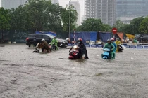 Đề xuất sân vận động, cánh đồng trở thành nơi chứa nước