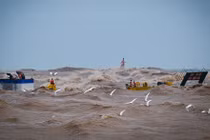 Ba lần giải cứu bất thành người mắc kẹt trên tàu Vietship 01