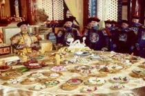 Vua chúa xưa coi trọng ăn sạch, tránh ngộ độc thế nào?