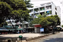 TP.HCM cách ly 2 người ở chung cư Lạc Long Quân