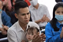 'Người hùng cao siêu quá, tôi chỉ muốn là người bình thường thôi'