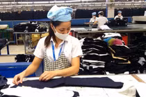 Phụ nữ Việt Nam dành trung bình 20,2 giờ/tuần để làm việc nhà