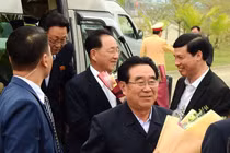 Phái đoàn Triều Tiên tham quan vịnh Hạ Long