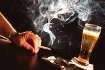 Hoại tử chỏm xương đùi vì thuốc lá và rượu