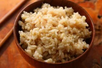 Gạo trắng và gạo lứt, loại nào bổ dưỡng hơn?