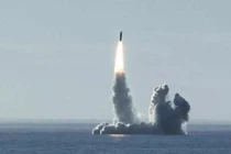 Video: Nga phóng thử nghiệm thành công tên lửa đạn đạo từ tàu ngầm hạt nhân lớp Borei