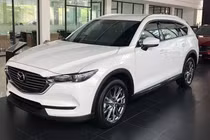 Ô tô gầm cao đua nhau giảm giá, cao nhất 120 triệu đồng